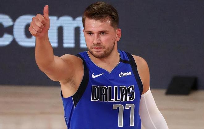 冠军奖杯的 冠军奖杯的